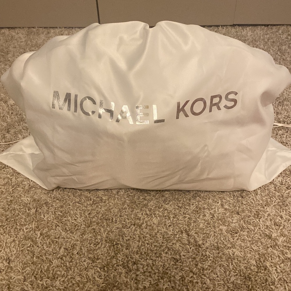 NWT Michael Kors purse - Picture 5 of 5